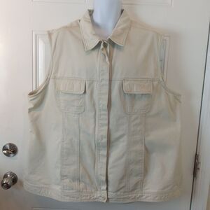Avenue light khaki color hidden button front vest with pocket